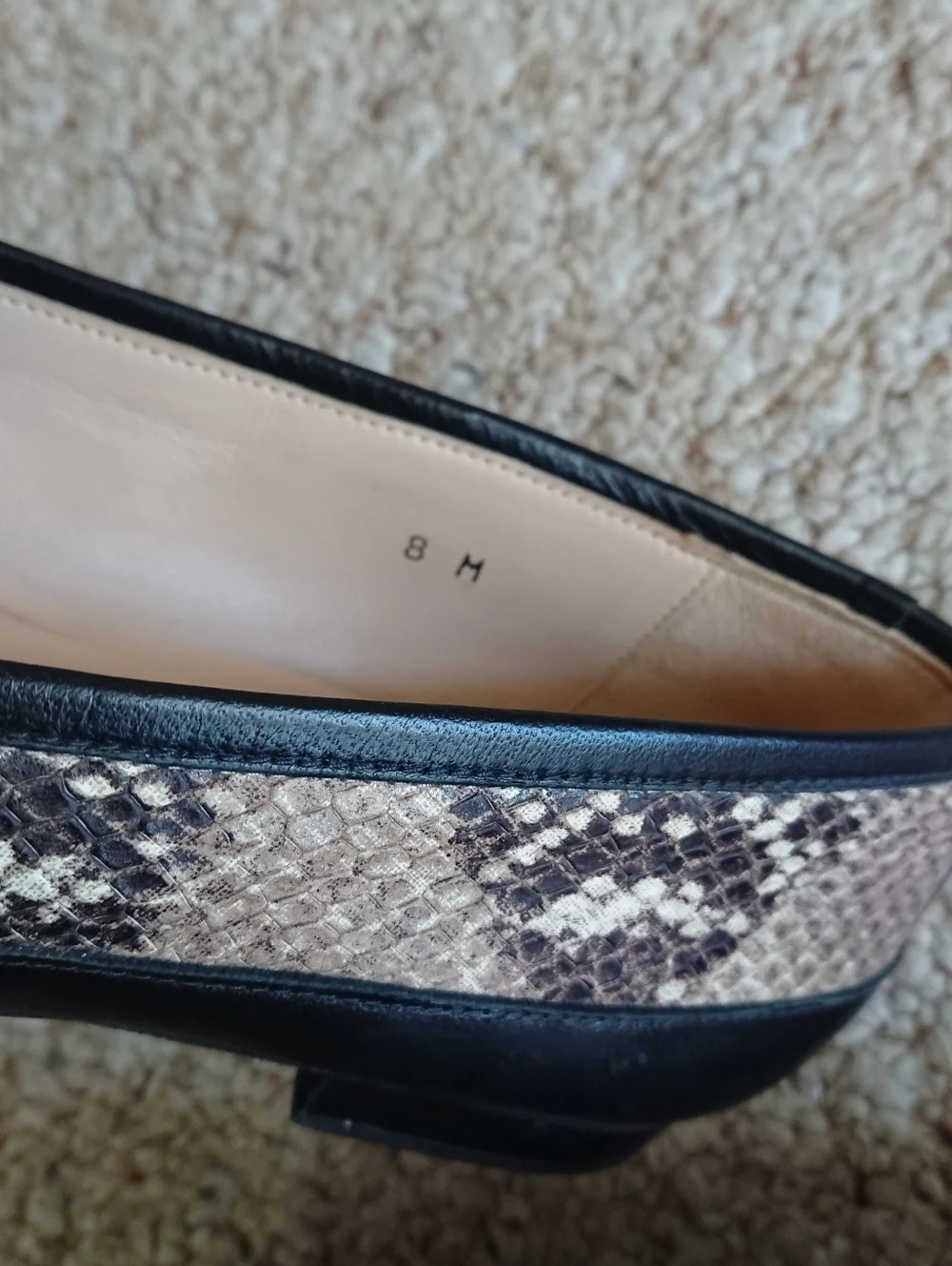 Jon Josef Gatsby Loafers Snake-Print Pointed Toe in Beige and Black size 7.5